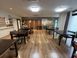 広々としたダイニング空間