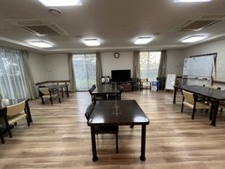 広々としたラウンジ