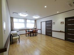 明るい多目的スペース