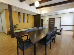 明るいダイニングスペース