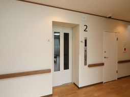 清潔感のある廊下