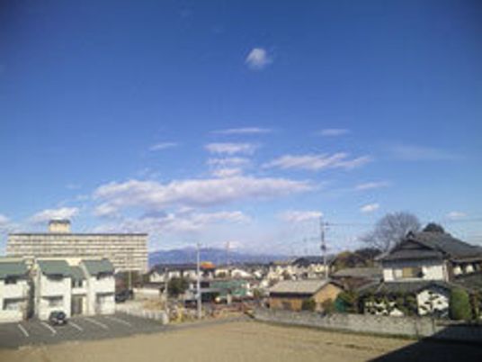 晴れた日の外観景色