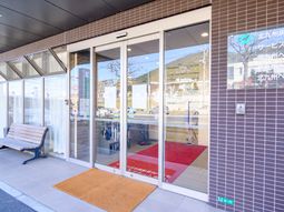 入り口が広々としたエントランス