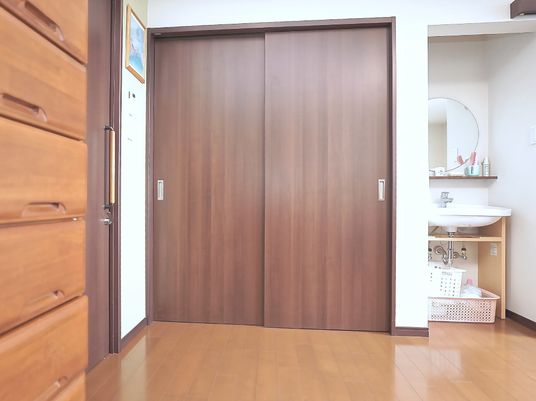 居室の洗面台付き入口