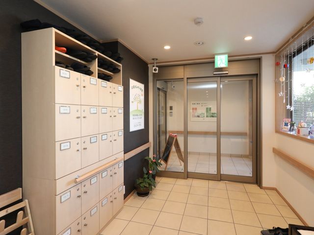 玄関エリアと靴箱