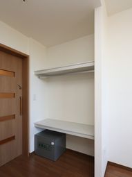 シンプルな居室の一角