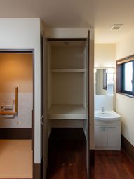 居室の洗面台と収納