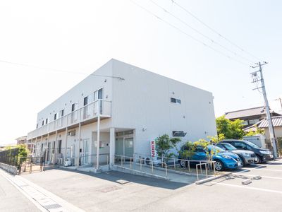 清潔感のある建物外観