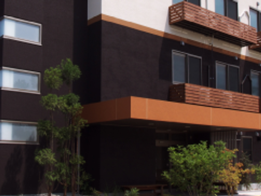 植栽のある外観