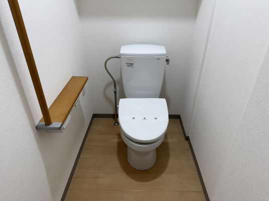 白い便器があるトイレ
