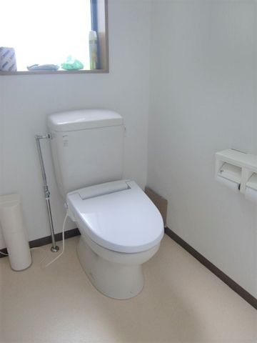 手すり付きトイレ空間