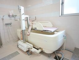 特殊浴槽の設備