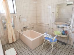 バリアフリー浴室施設