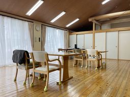 ゆったり過ごせる多目的室