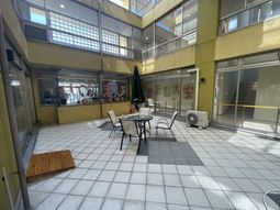 中庭のリラックス空間