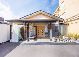 施設の建物外観