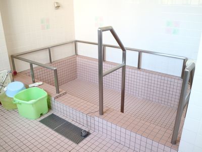 バリアフリーの浴室設備
