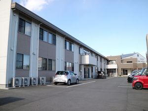 広々とした駐車スペース