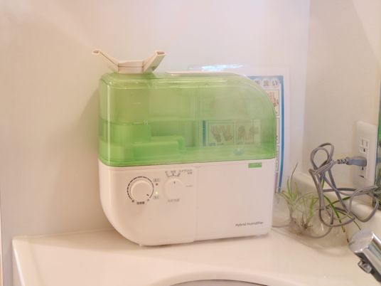清潔な加湿器のアップ