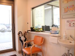 フロントカウンターの一角