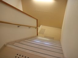 清潔な階段の風景