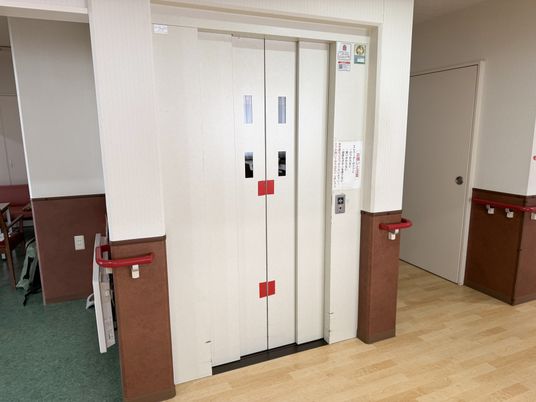 エレベーター