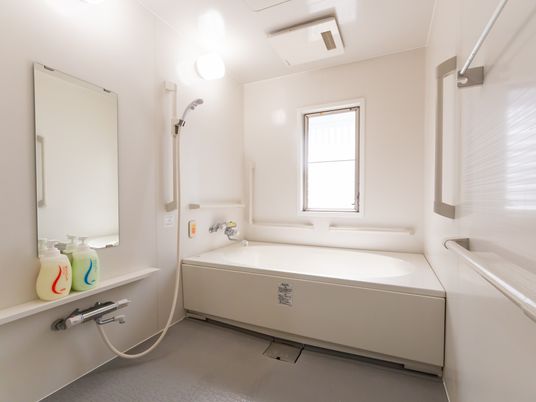 広い入浴設備