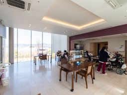 広々ダイニングスペース