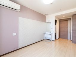 明るい居室の空間