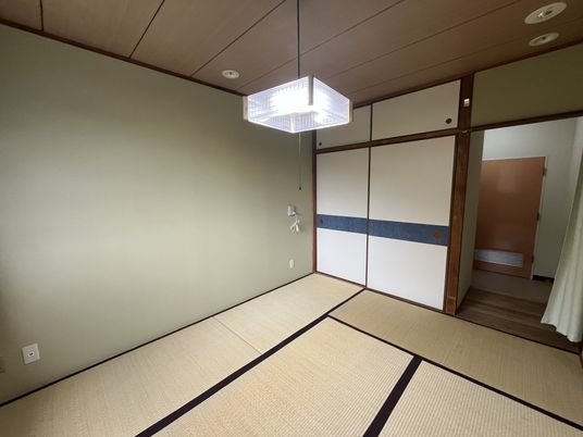 広々とした和室