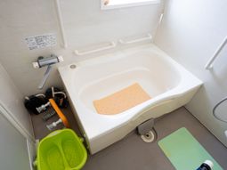 清潔な浴室