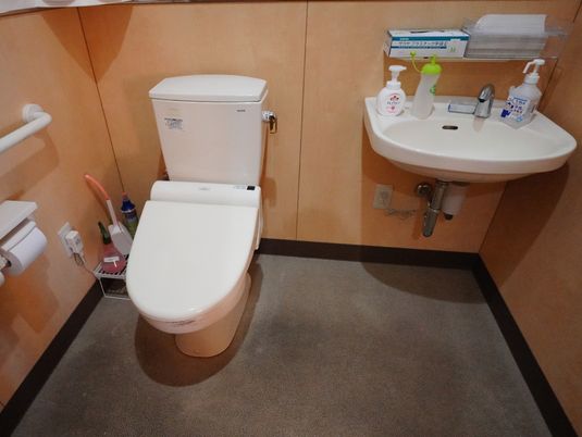 清潔なトイレ設備