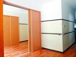 清潔感ある居室の一角