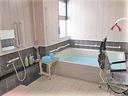 快適な設備が整った浴室