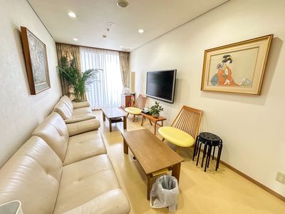 落ち着いたラウンジ