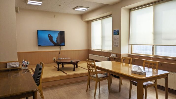 明るいリビングルーム