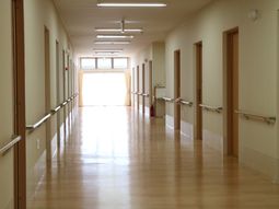 明るい廊下のイメージ