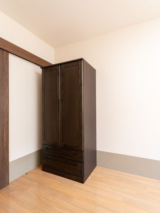 シンプルな収納の居室