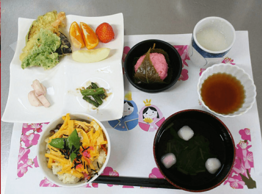 鮮やかな料理の盛り付け