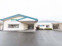 広く明るい外観