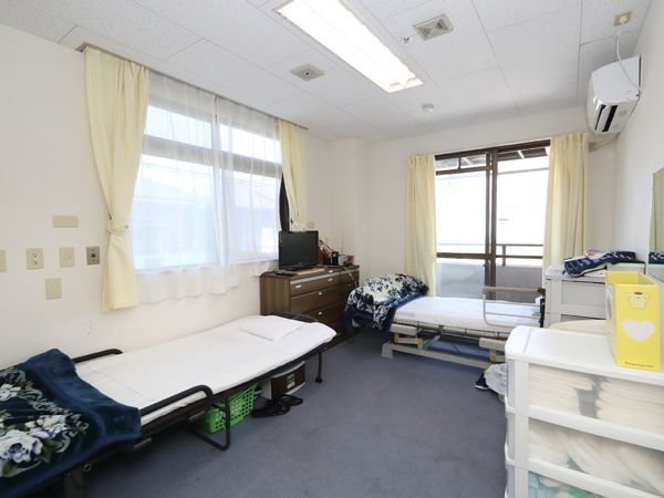 ベッド付居室