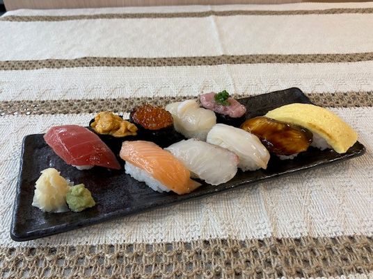 多彩な料理盛り合わせ