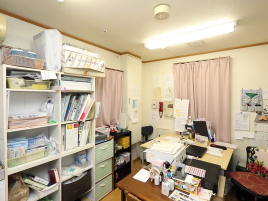 スタッフルームの一角
