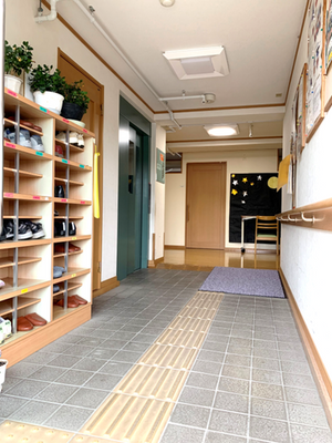 広々とした廊下