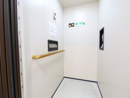 手すり付きの廊下