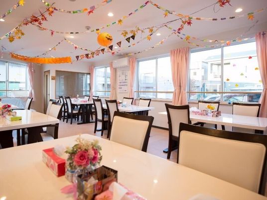 飾りつけされたダイニングスペース