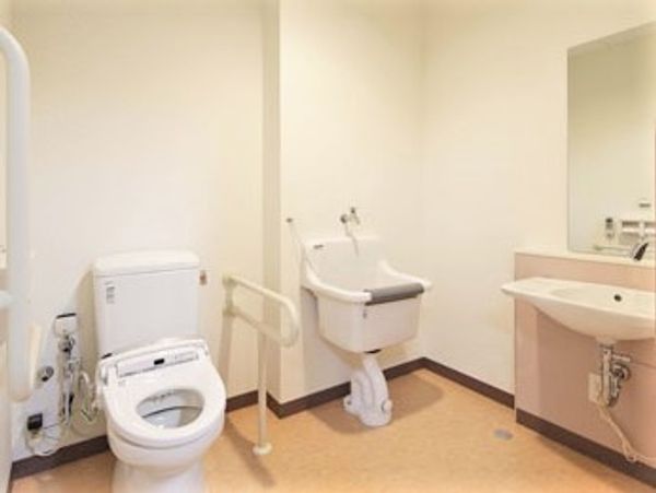 バリアフリーのトイレ設備