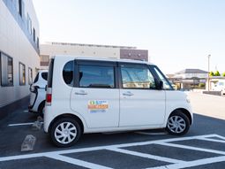配車ゾーンの明るい朝
