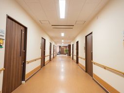 清潔な廊下の一角