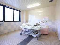 清潔な浴室設備